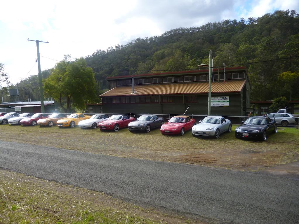 Christmas Creek Cafe & Cabins Lamington Екстериор снимка