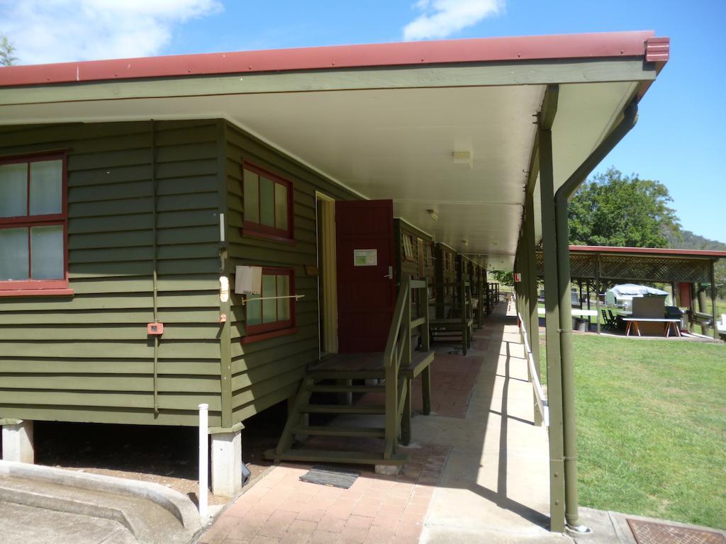 Christmas Creek Cafe & Cabins Lamington Стая снимка