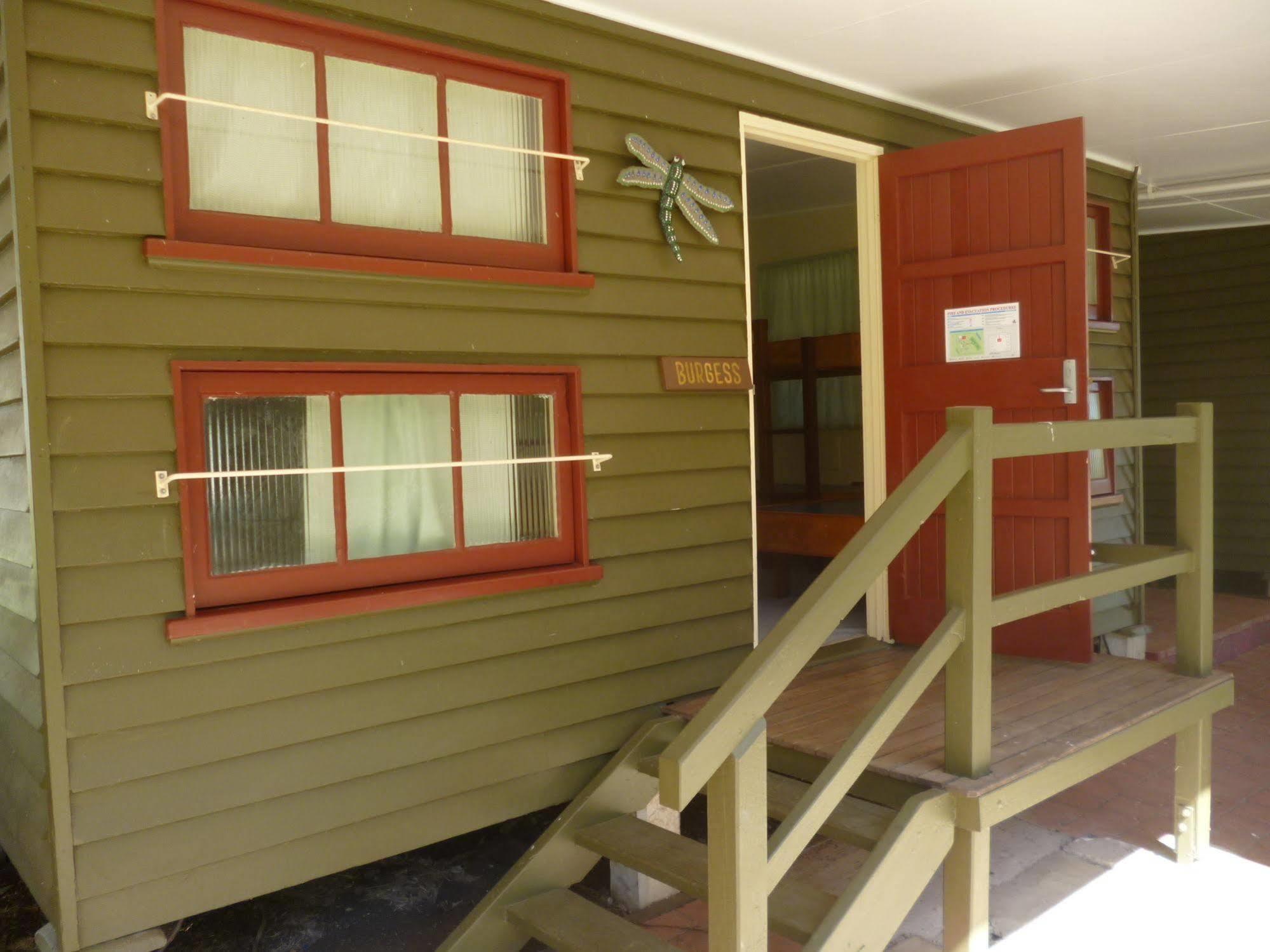 Christmas Creek Cafe & Cabins Lamington Екстериор снимка