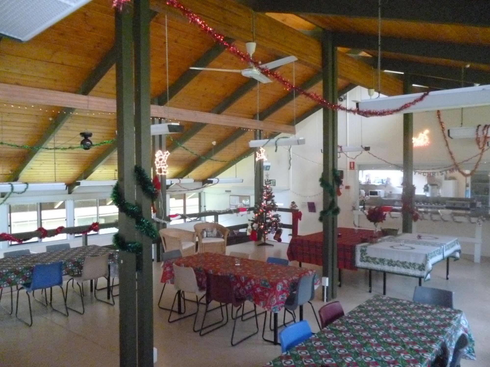 Christmas Creek Cafe & Cabins Lamington Екстериор снимка